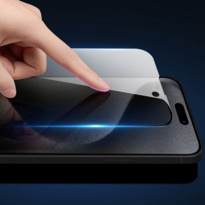 Folie pentru iPhone 15 Plus - Dux Ducis Tempered Glass Privacy - Black - 5